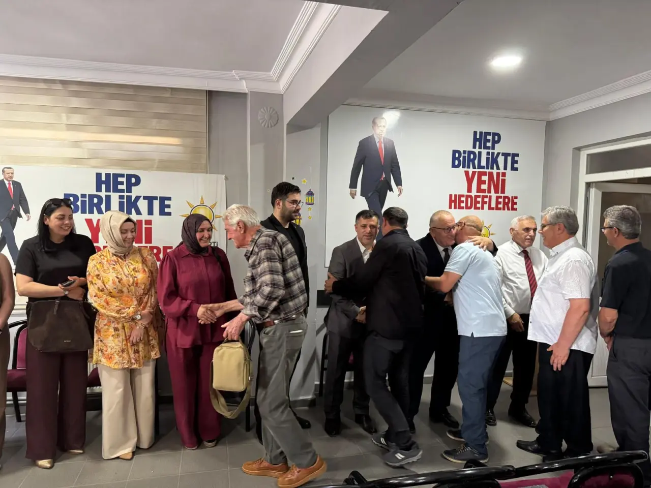 Haber: AK Parti Hendek Bayramlaştı - Galeri-3