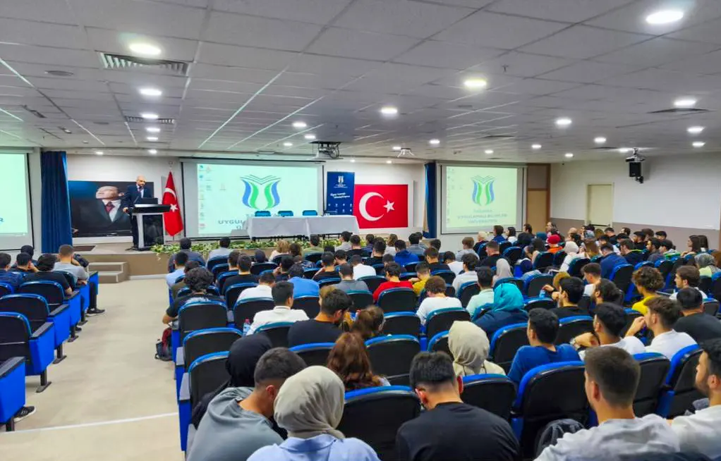 Haber: Hendek’te Dijital Dönüşüm temalı Kariyer Zirvesi - Öne Çıkan