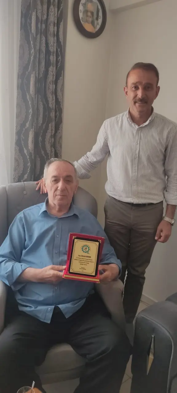 Haber: Hendek Küçük Sanayi Sitesi Başkanı Sedat Demirel'den Vefa Örneği - Galeri-3