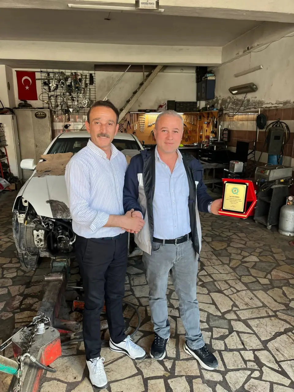 Haber: Hendek Küçük Sanayi Sitesi Başkanı Sedat Demirel'den Vefa Örneği - Galeri-15