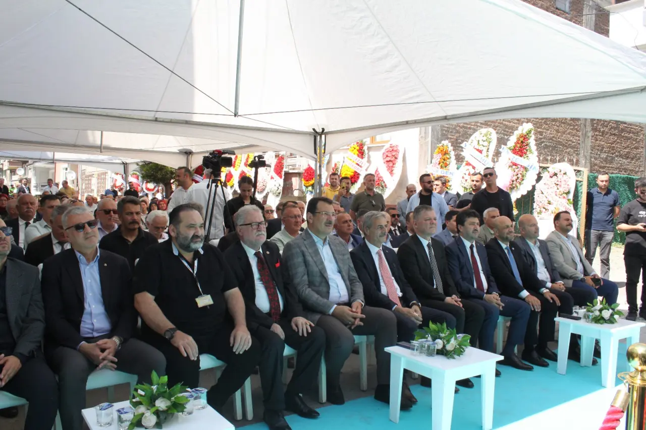 Haber: Ada Okur Medya Plaza Açıldı! - Galeri-9