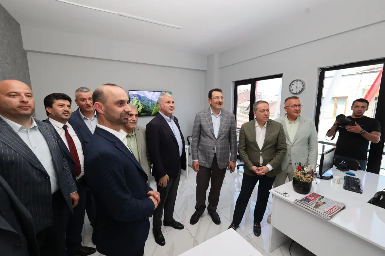 Haber: Ada Okur Medya Plaza Açıldı! - Galeri-7