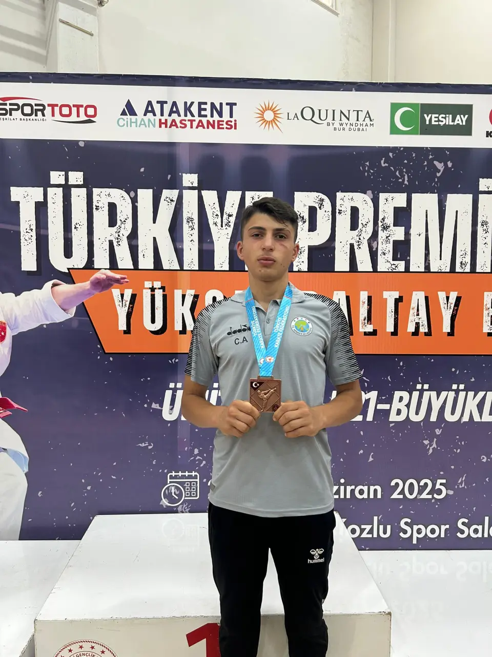 Haber: Hendek Karate madalyaya doymuyor - Galeri-1