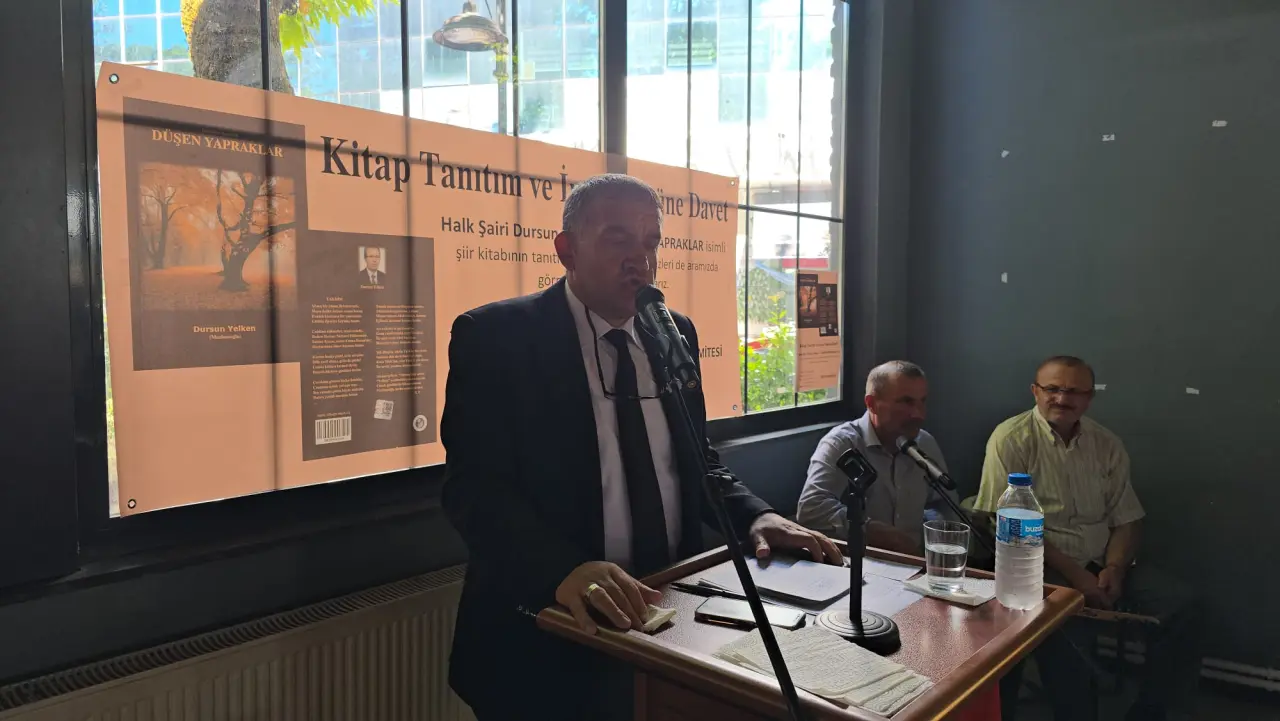 Haber: Düşen Yapraklar Okurlarıyla Buluştu - Galeri-1