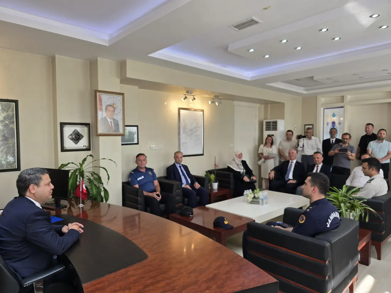 Haber: Hendek Kaymakamı Hacı Hasan Gökpınar Göreve Başladı - Galeri-1