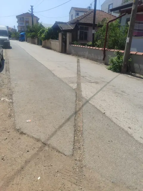 YENİMAHALLE YOLLARI KÖSTEBEK YUVASI GİBİ DELİK DEŞİK