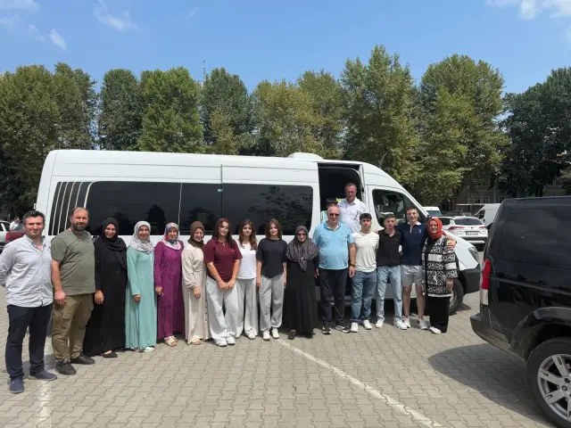 HENDEK BATUM GÜRCÜ KÜLTÜR DERNEĞİNDEN GENÇLERE GÜRCİSTAN’DA KAMP FIRSATI