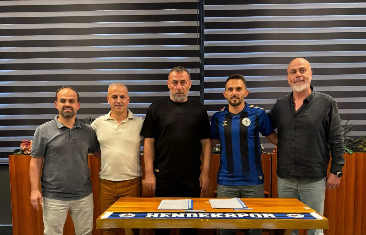 Haber: Hendekspor'da ilk imza Kaptandan - Öne Çıkan