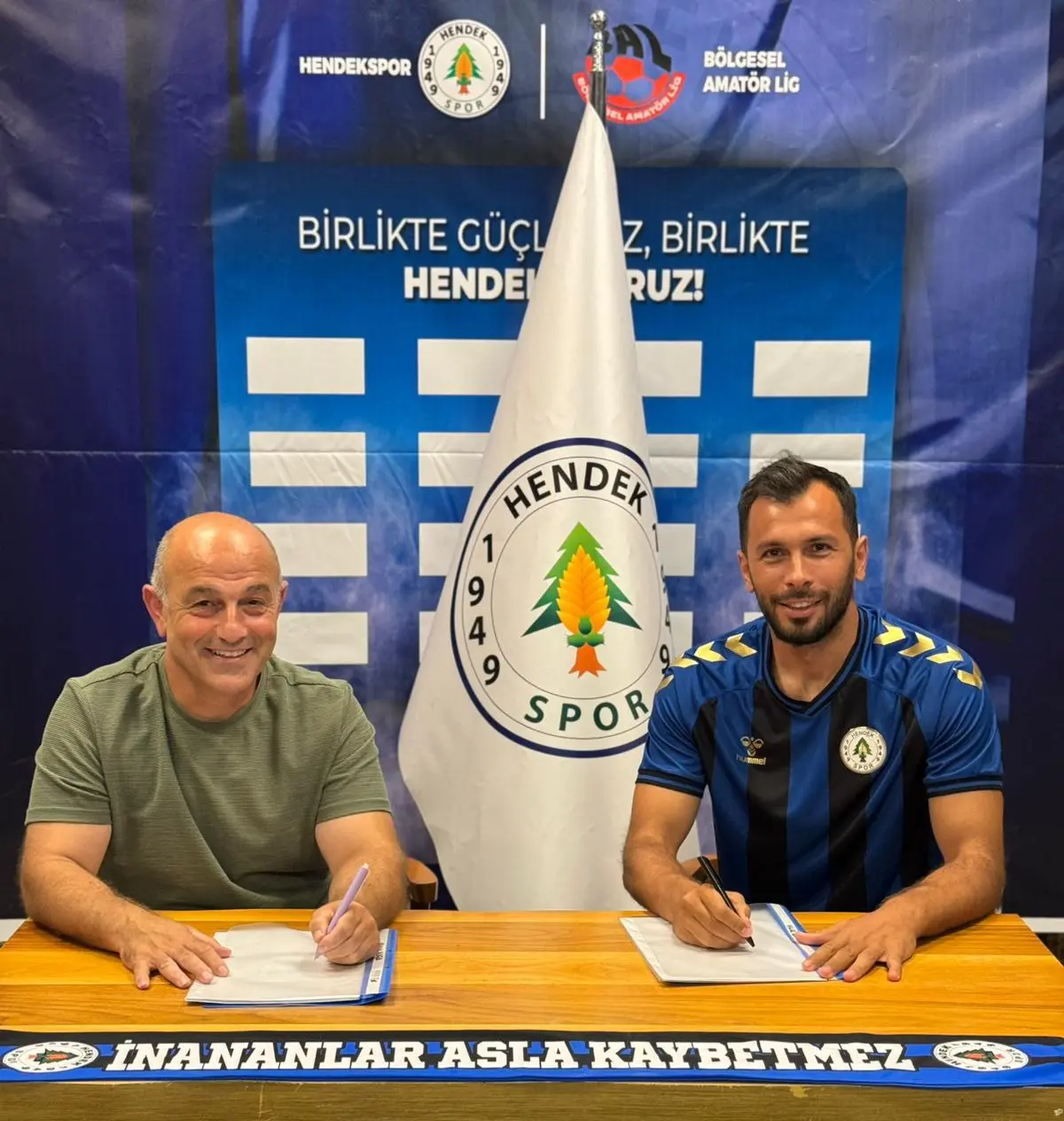Haber: Hendekspor'da 4 imza - Galeri-2