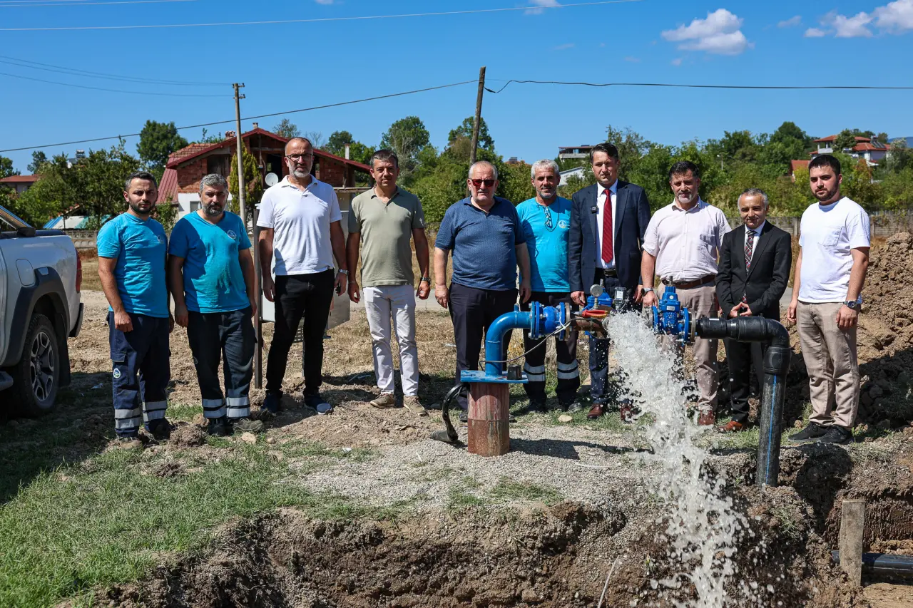 Haber: Yeni kaynak ile Hendek’in iki mahallesine 132 metre derinlikten kaliteli içme suyu - Galeri-1