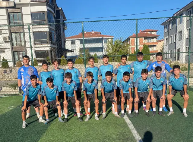 Yeşiller Gençlikspor U14-U15 Takımı Yeni Sezona hazır