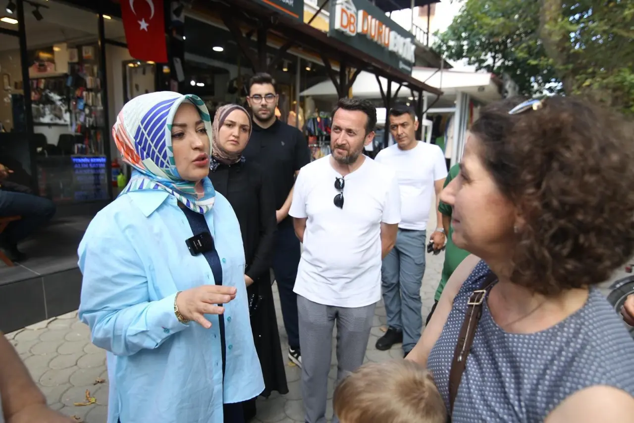 Haber: Milletvekili Çiğdem Erdoğan’dan İlçede Kadın Esnaflara Ziyaret - Galeri-1