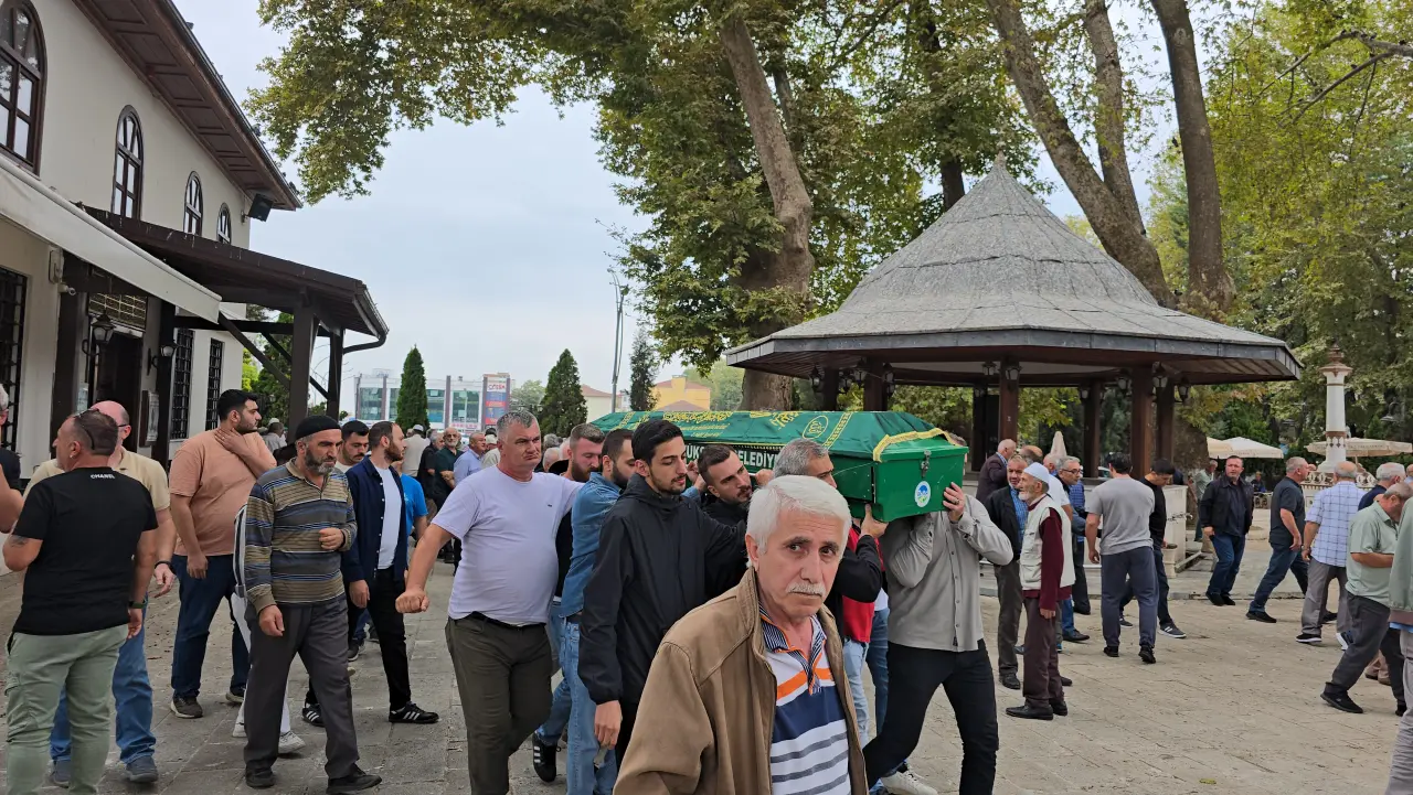 Haber: Yüksek son yolculuğuna uğurlandı - Galeri-1