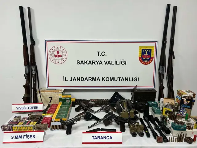 Jandarmadan silah operasyonu