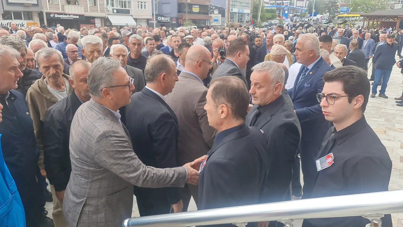 Haber: Rasim Betir Paşa Askeri Törenle Son Yolculuğuna Uğurlandı - Galeri-8