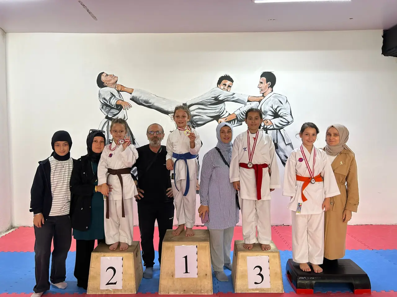 Haber: Karatecilerin maç performansları dikkat çekti - Galeri-1
