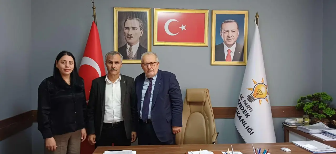 Haber: Menderes Ayvaz AK Parti’ye Katıldı - Öne Çıkan