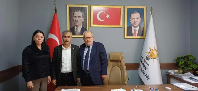 Menderes Ayvaz AK Parti’ye Katıldı