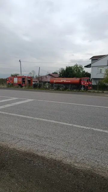 Hendek’te ev yangını