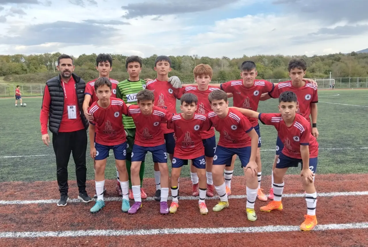 Haber: Hendekspor U14, Derbi Maçında Gülen Taraf Oldu - Öne Çıkan