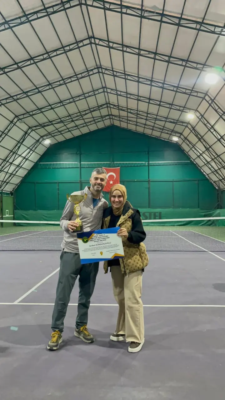 Haber: Hendek Denef Tenis Kulübü’nde Cumhuriyet Bayramı Coşkusu Kortlara Taşındı - Galeri-3