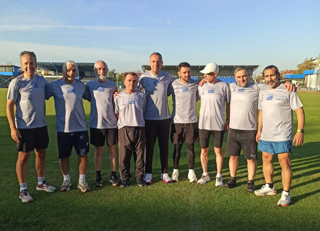 Haber: 16 Sporcu Kıtalararası İstanbul Maratonu’nda - Galeri-2
