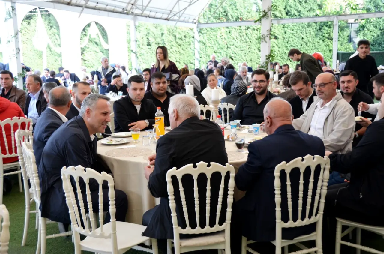 Haber: Siyasetin Kalbi bu düğünde attı - Galeri-8