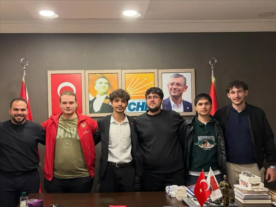 Haber: CHP Hendek Gençlik Kolları'nda Yeni Dönem - Galeri-1