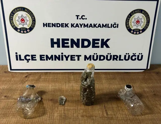 Kesinleşmiş hapis cezası bulunan 2 şahıs yakalanarak cezaevine gönderildi