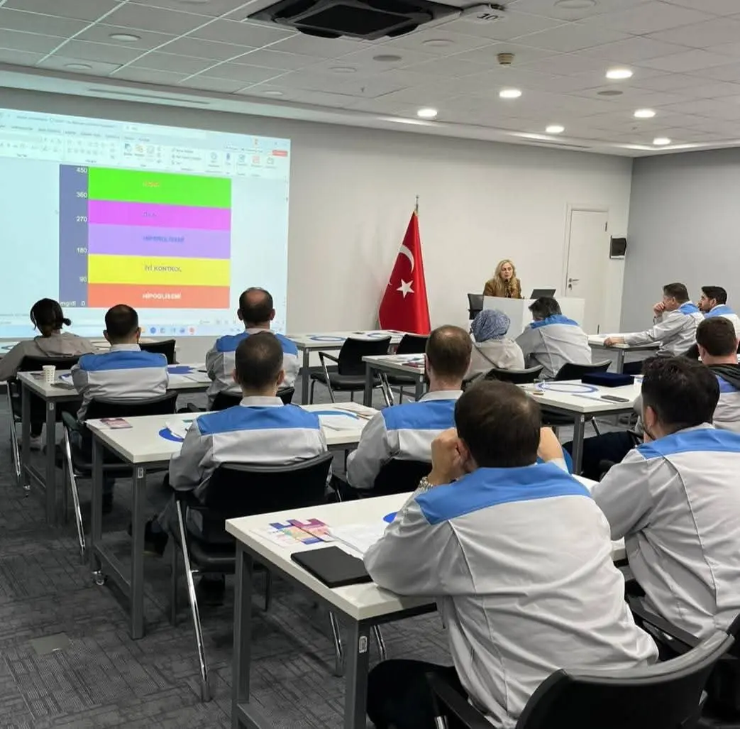 Haber: FABRİKA ÇALIŞANLARINA MAVİ HALKA İLE DİYABET FARKINDALIĞI - Galeri-3