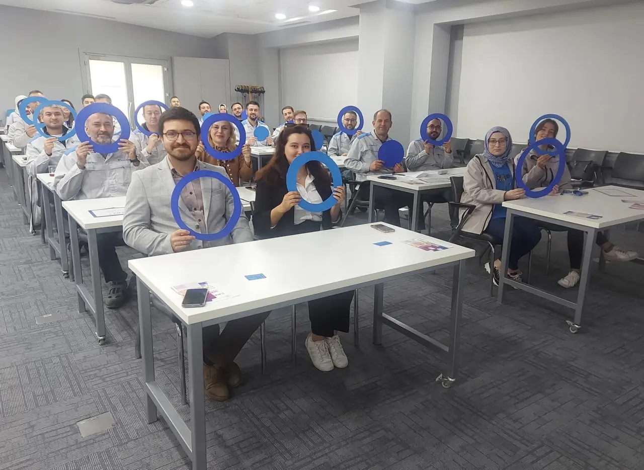 Haber: FABRİKA ÇALIŞANLARINA MAVİ HALKA İLE DİYABET FARKINDALIĞI - Galeri-1