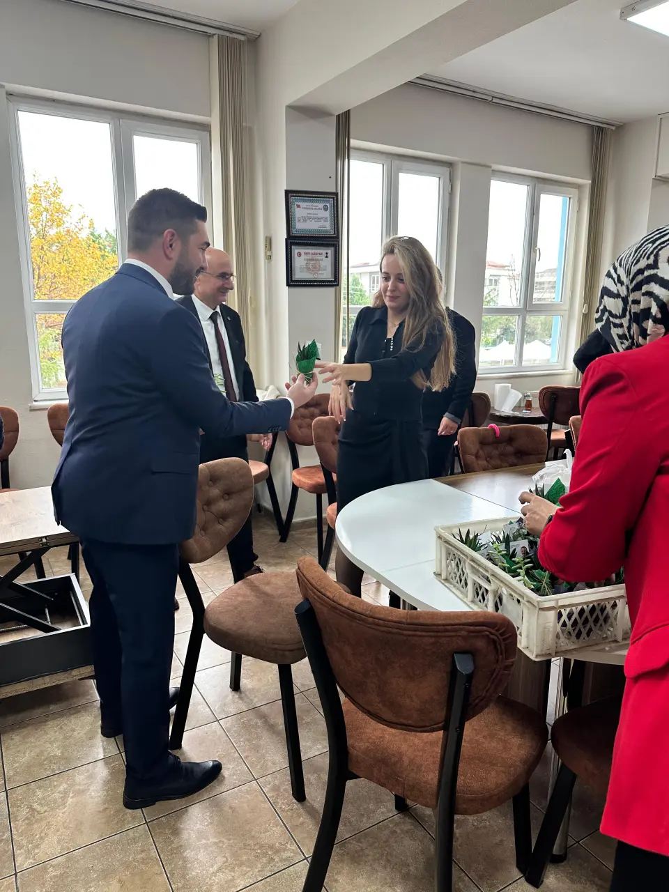 Haber: Anahtar Parti Öğretmenleri unutmadı - Galeri-4