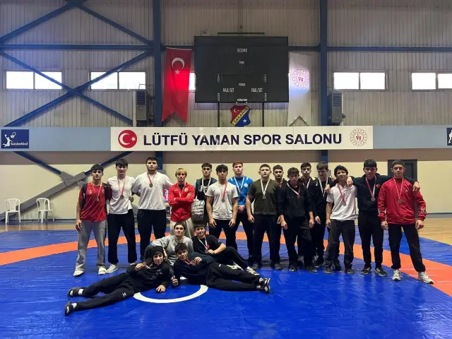 Hendek Akşemsettin MTAL Sakarya Şampiyonu