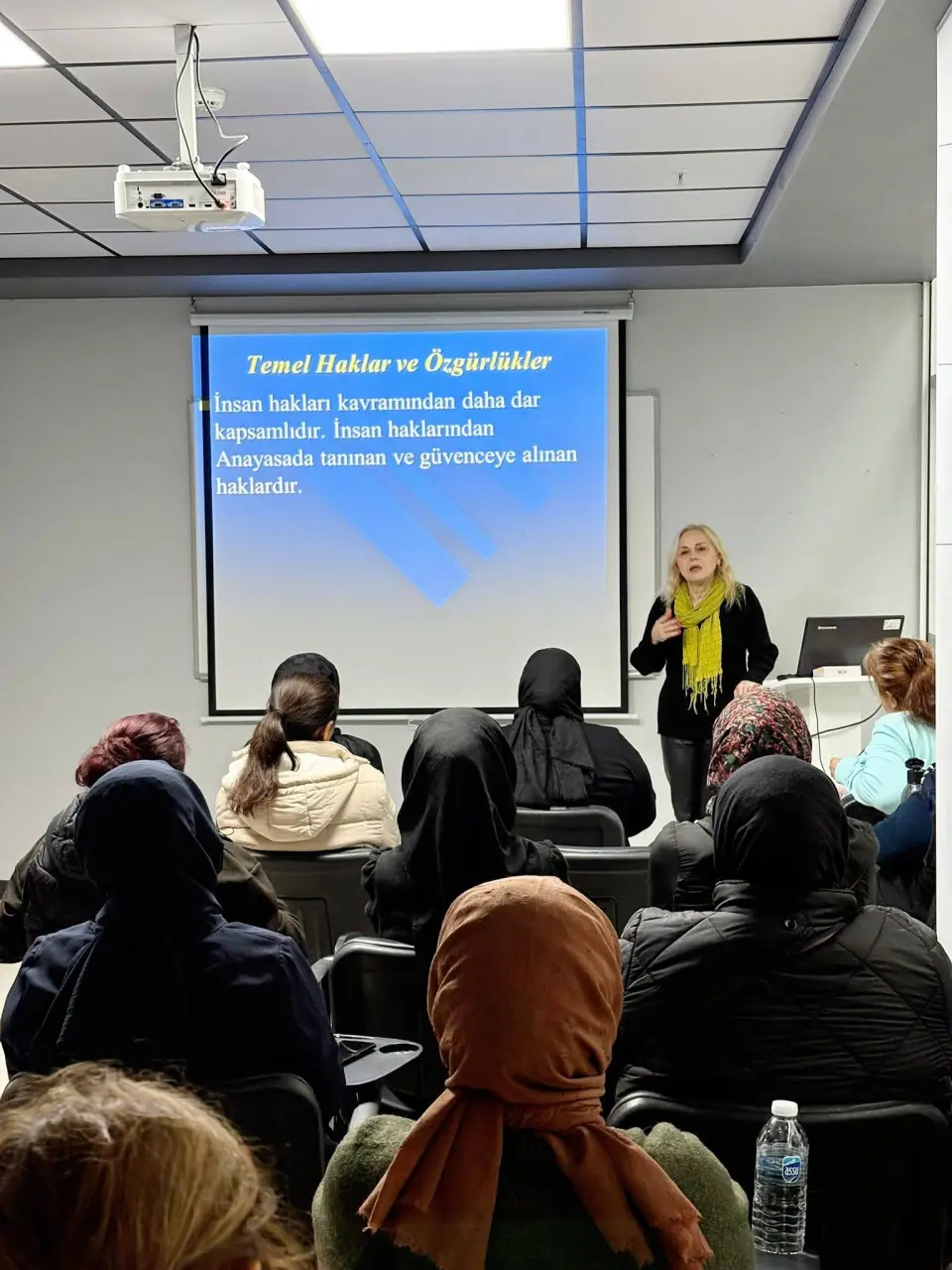 Haber: Dünya İnsan hakları günü semineri - Öne Çıkan