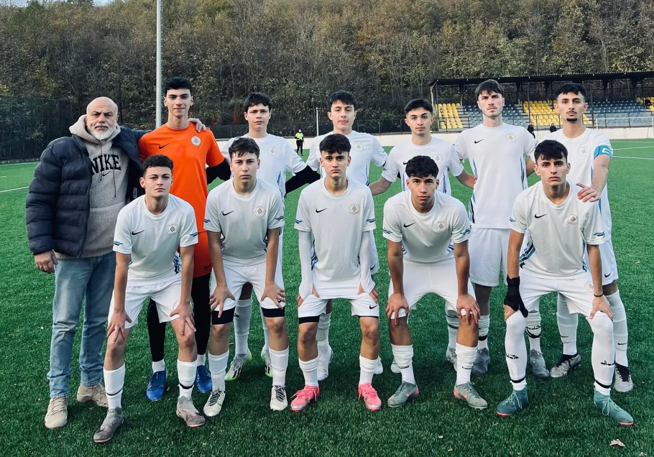 Haber: HENDEKSPOR U18 PLAY-OFF BİLETİNİ KAPTI - Öne Çıkan