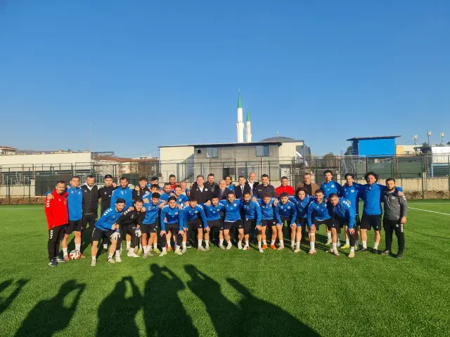 Kaymakam Gökpınar ve Püsküllü’den Hendekspor'a Moral Ziyareti