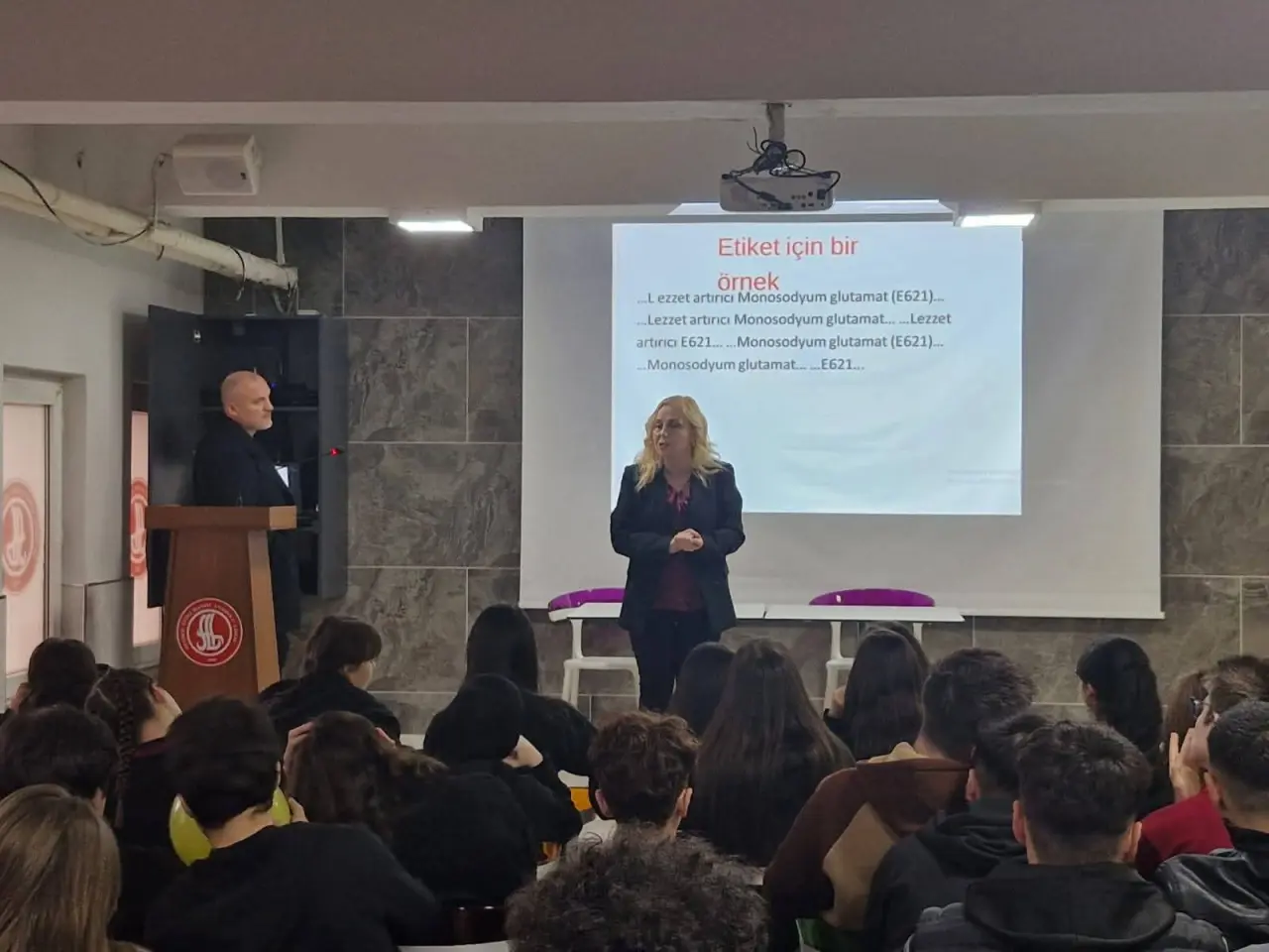 Haber: BİLİMSEL SAĞLIK EĞİTİMİ GENÇLERİN ÇEVRESEL VE BİYOLOJİK RİSKLERİ DOĞRU OKUMASINI SAĞLIYOR - Galeri-2