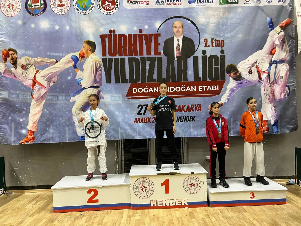 Haber: Madalya Avcısı Hendekli Karateciler - Galeri-1