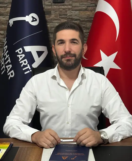 Albayrakoğlu'ndan Zafer Bayramı Mesajı