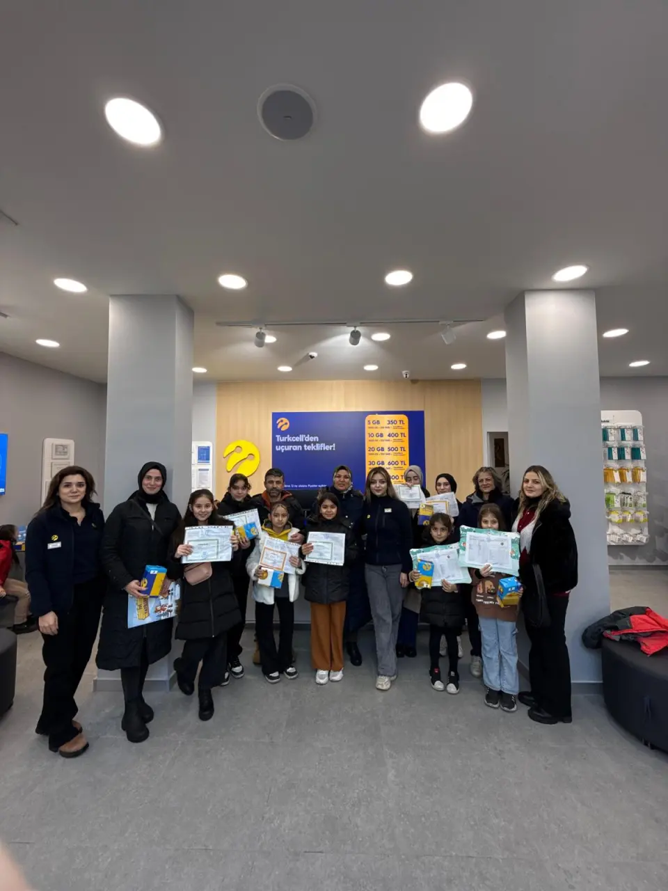 Haber: Turkcell İletişim Merkezi Demsan’dan Öğrencilere Unutulmaz Karne Hediyesi - Galeri-1