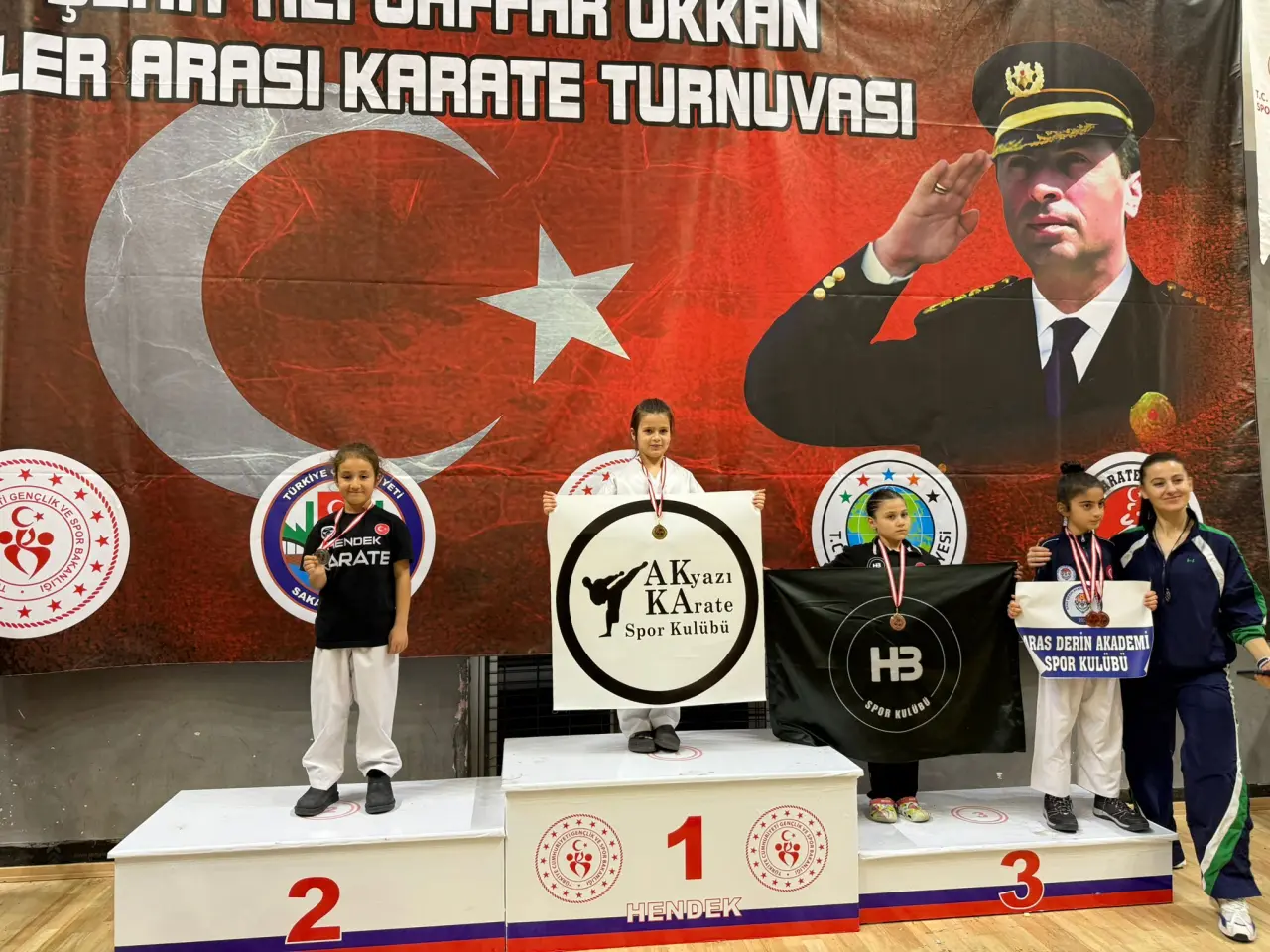 Haber: Hendekli Karatecilerin Farkı - Galeri-9