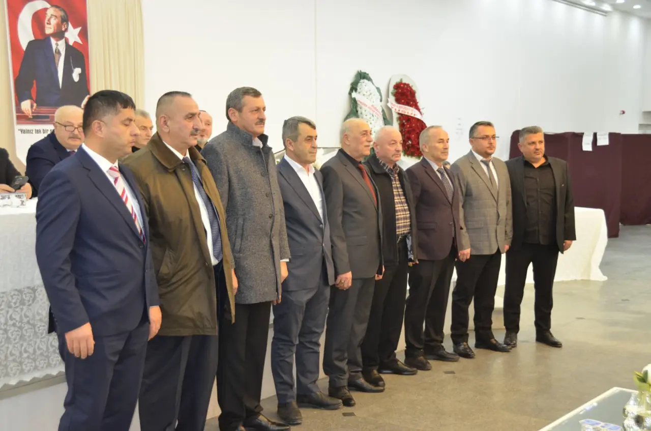 Haber: Hendek Şoförler Odası’nda Cemil Varlıca ile devam - Galeri-11