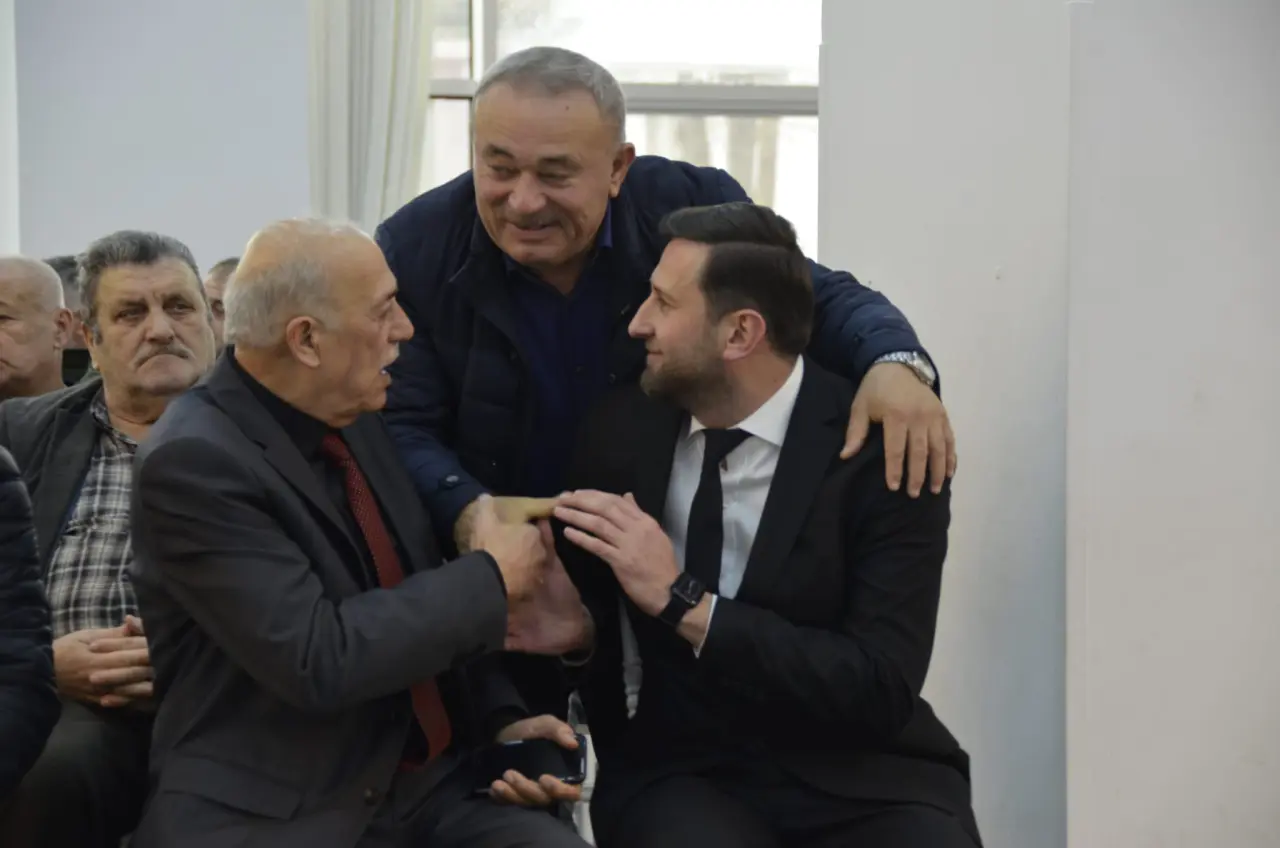 Haber: Hendek Şoförler Odası’nda Cemil Varlıca ile devam - Galeri-6