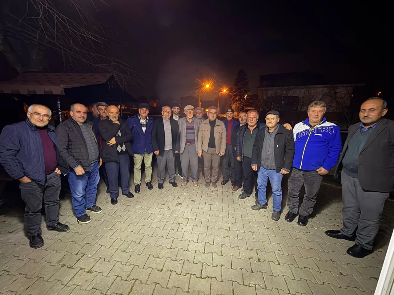 Haber: Bayraktar Mahalle ziyaretlerine devam ediyor - Öne Çıkan