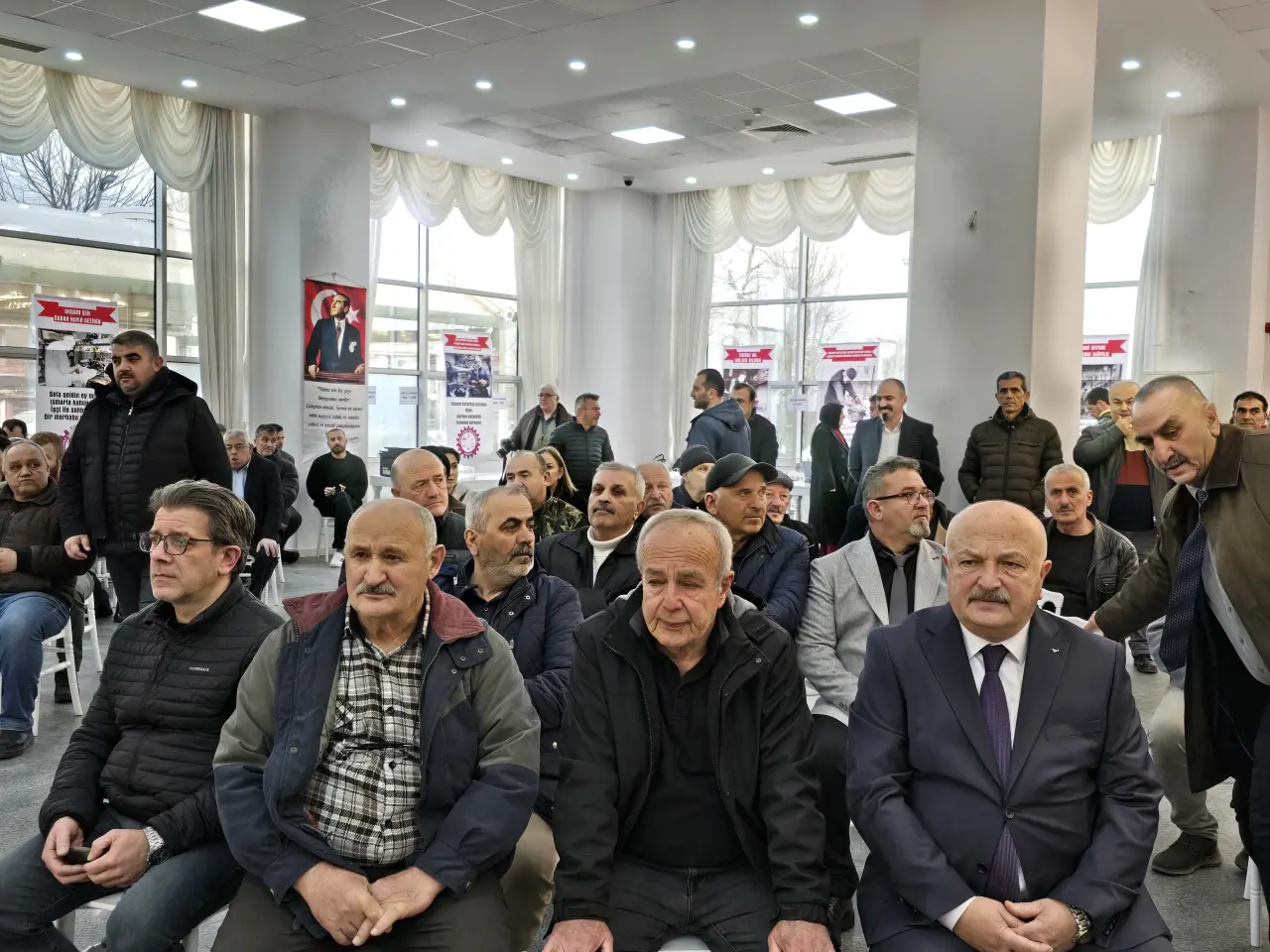 Haber: Esnaf Odasında Demirel ile devam - Galeri-5