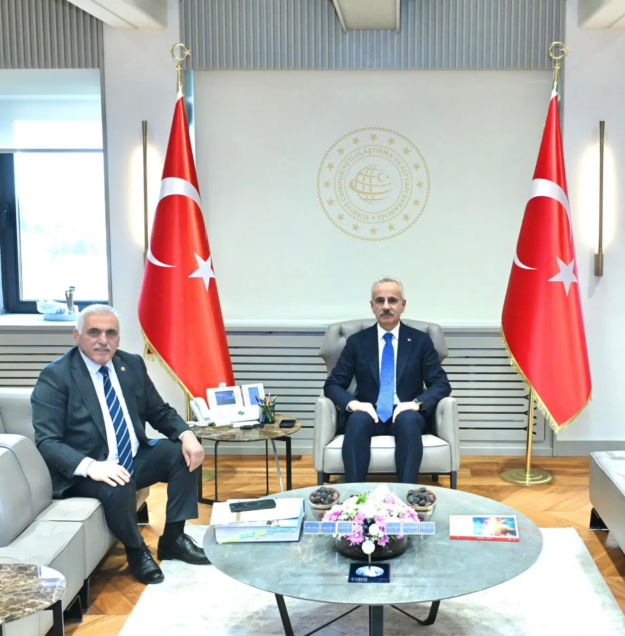 Haber: SAKARYA’NIN ULAŞIM PROJELERİ MASAYA YATIRILDI - Öne Çıkan