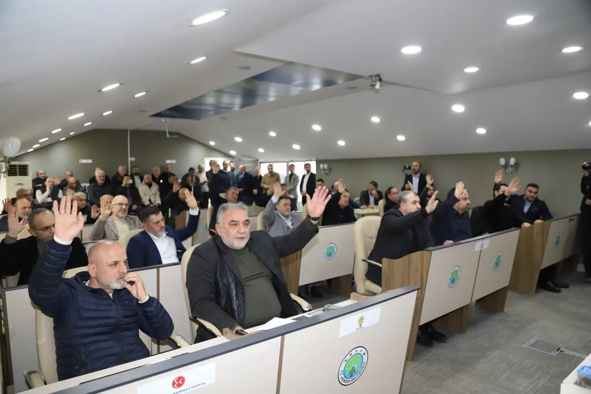 Haber: HENDEK MECLİSİ 6 MADDEYİ KARARA BAĞLADI - Galeri-1