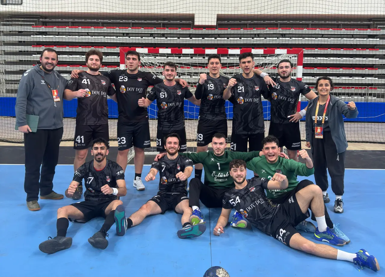 Haber: 1954 Hendekspor deplasmandan galip dönüyor - Öne Çıkan