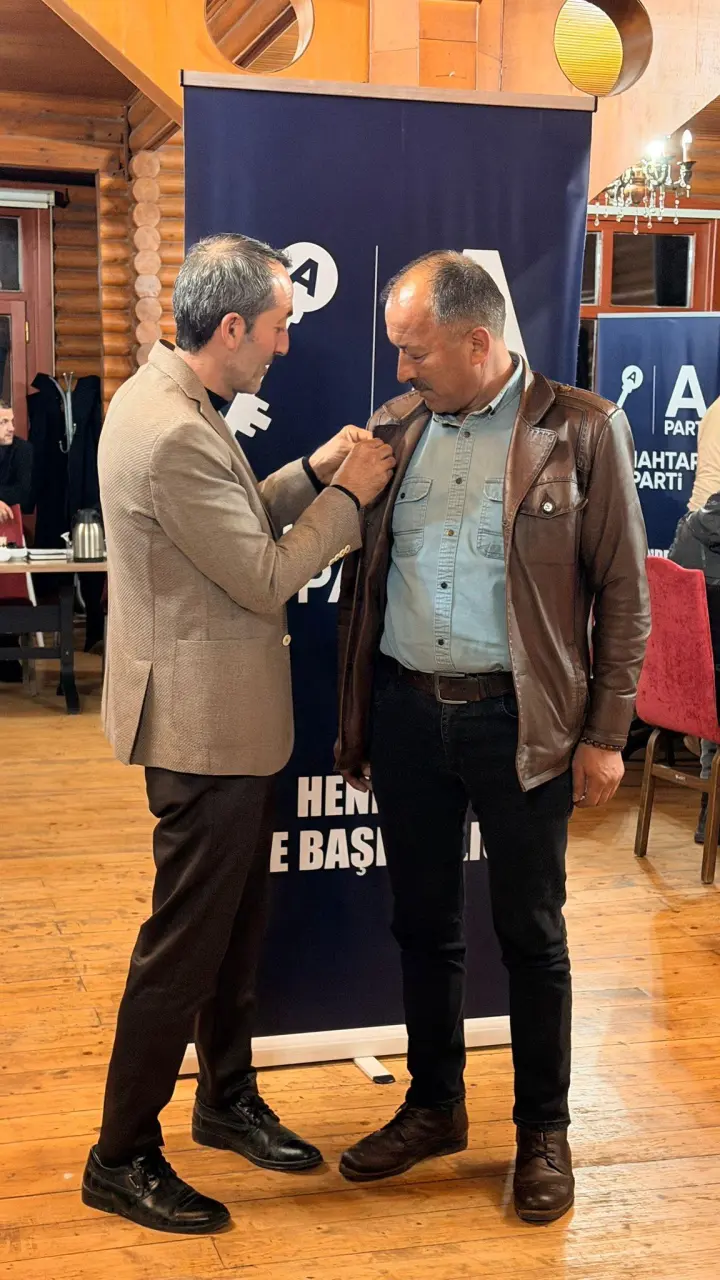 Haber: Anahtar Partililer, Mahalle Temsilcileriyle Bayraktepe’de Buluştu - Galeri-5