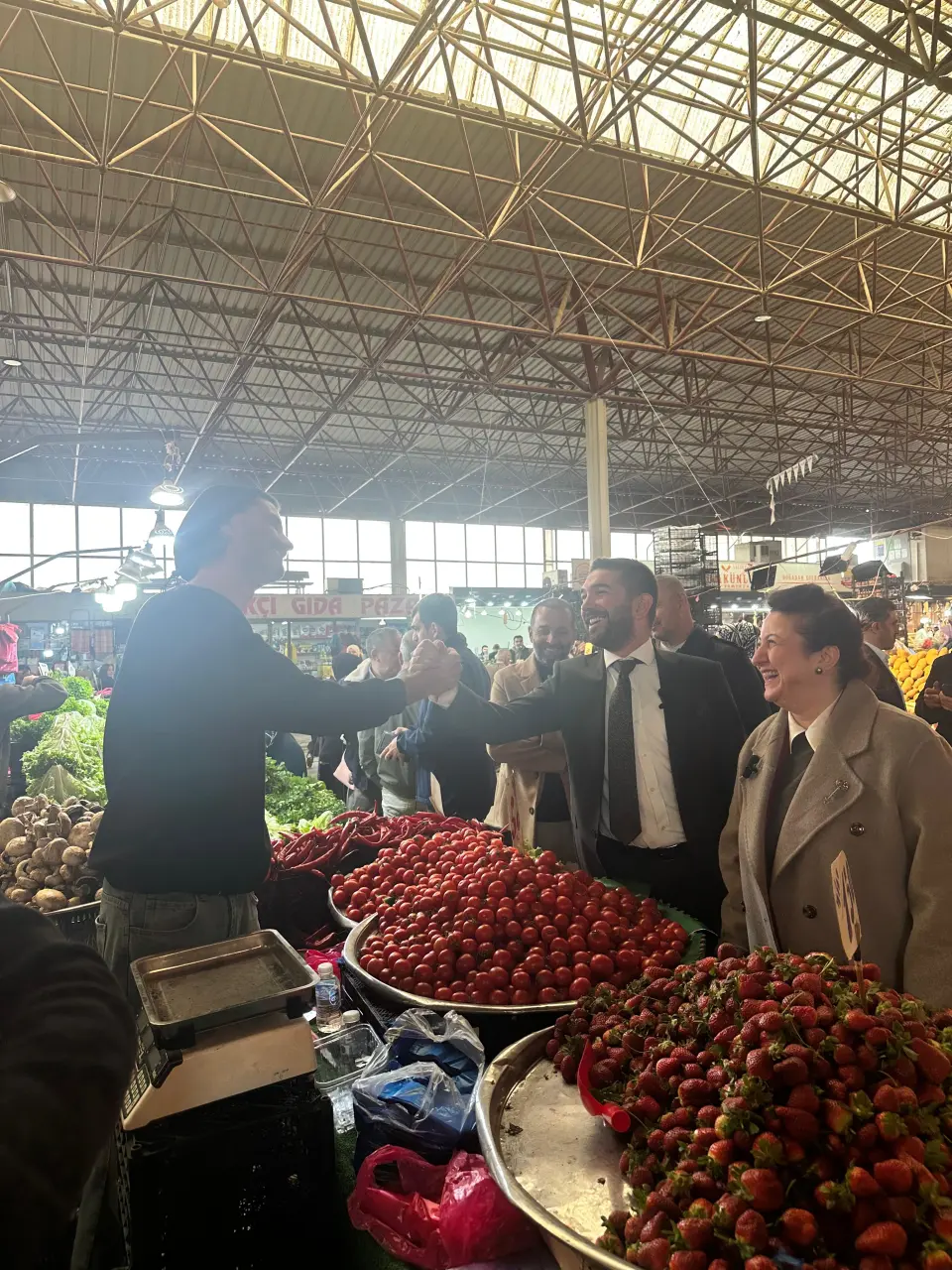 Haber: Anahtar Parti (A Parti) Hendek İlçe Teşkilatı, ilçenin nabzını tutmaya devam ediyor - Galeri-9
